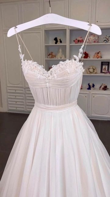 Classic Bridal Gown A Line Spaghetti Straps Tulle White Wedding Dresses Minimalist Bridal Gowns DP1317