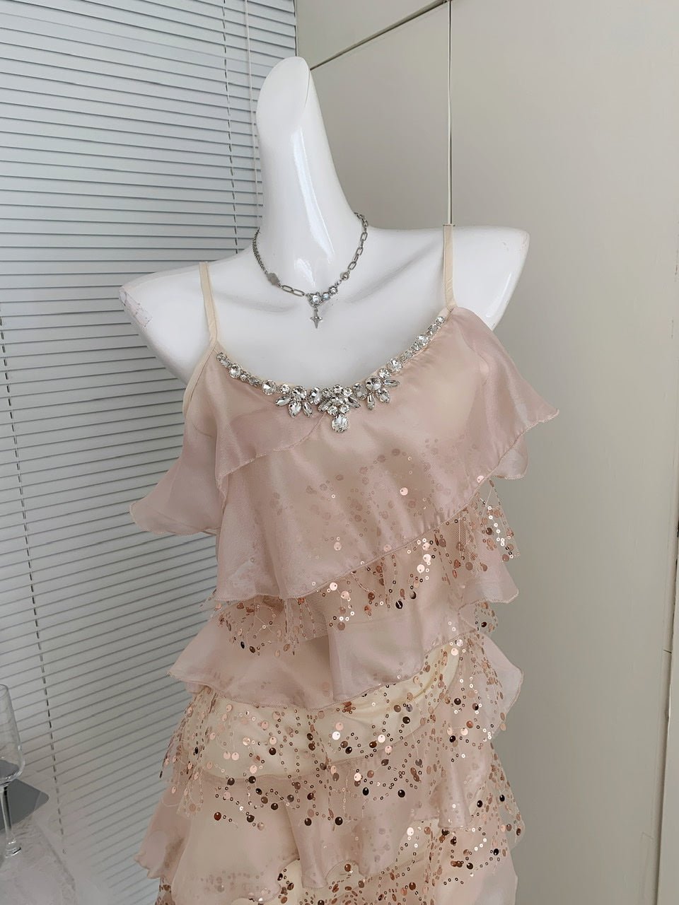Robe trapèze décontractée à bretelles spaghetti et paillettes roses, tenue d'été courte et décontractée, DP1398