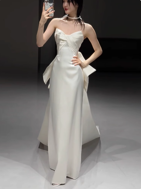 Robe de mariée classique sirène décolleté en cœur satin blanc robes de mariée minimalistes DP1651