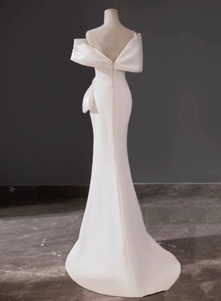 Robe de mariée classique sirène épaules dénudées en satin blanc, robes de mariée minimalistes DP1653