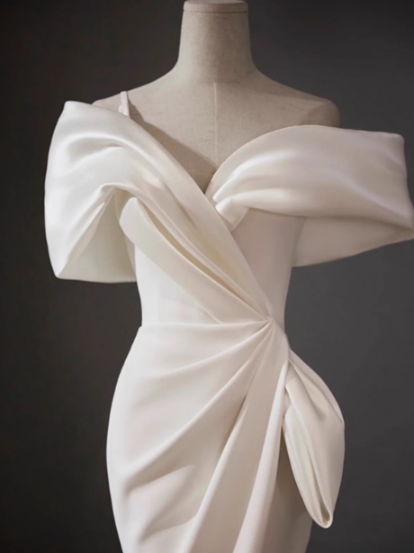 Robe de mariée classique sirène épaules dénudées en satin blanc, robes de mariée minimalistes DP1653