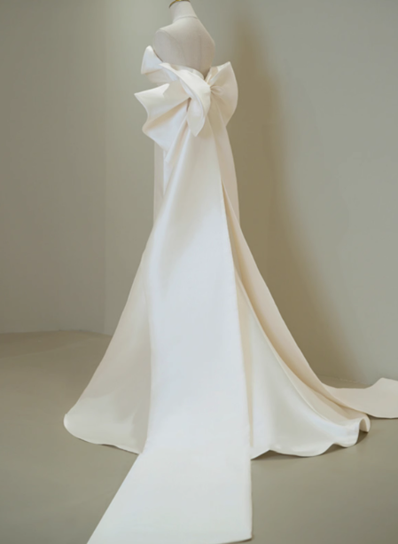 Robe de mariée classique sirène bustier en satin blanc, robes de mariée minimalistes DP1656