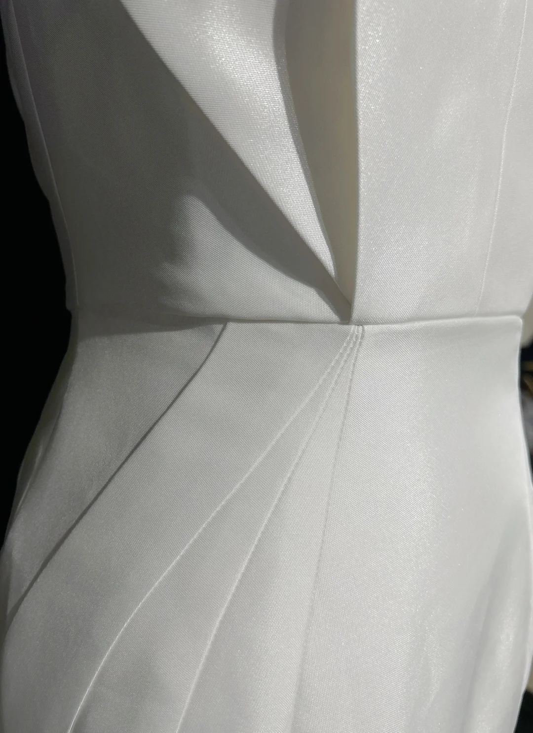 Robe de mariée classique sirène décolleté en cœur satin blanc robes de mariée minimalistes DP1691
