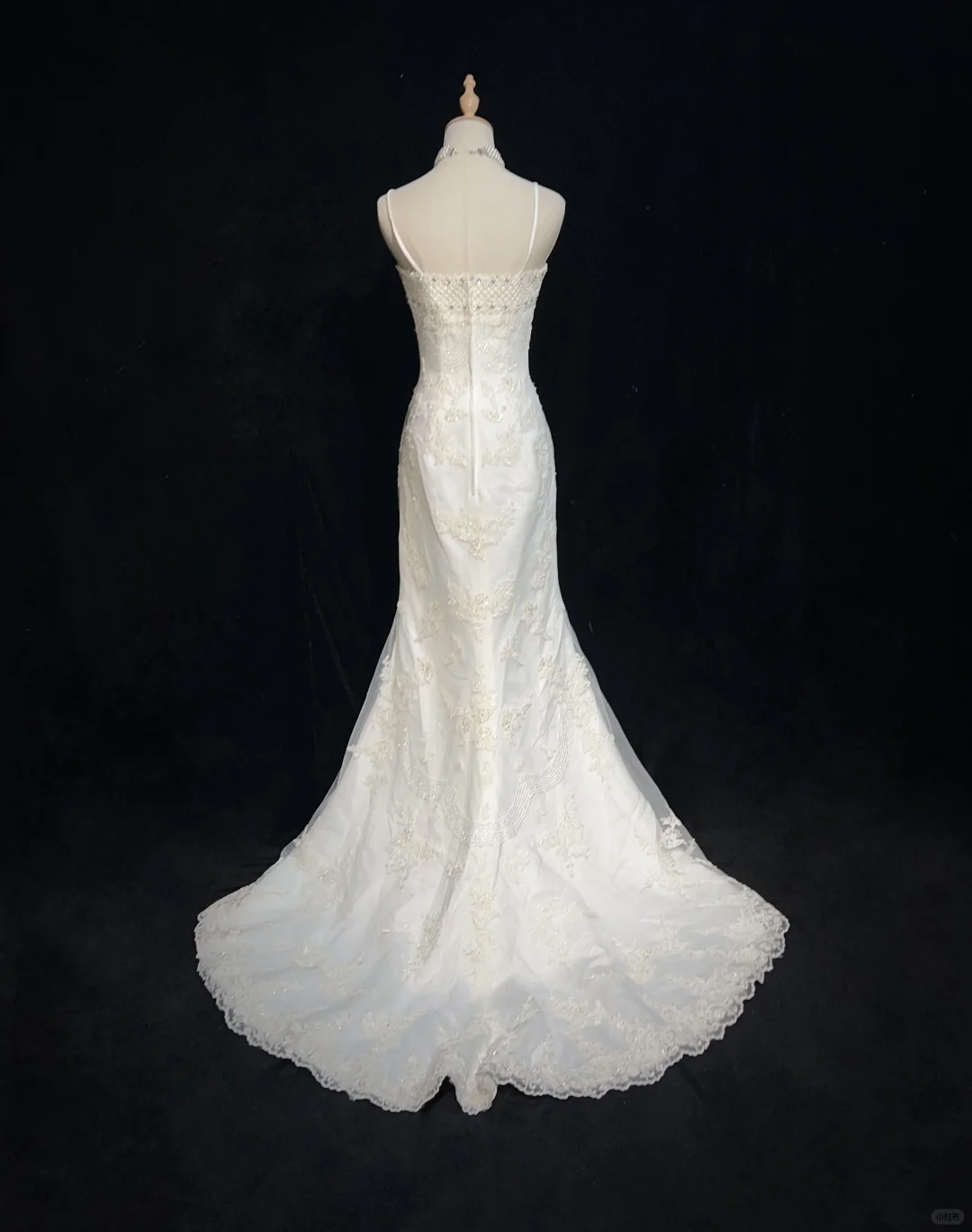 Robe de mariée classique sirène à bretelles spaghetti en satin blanc, robes de mariée minimalistes DP1694