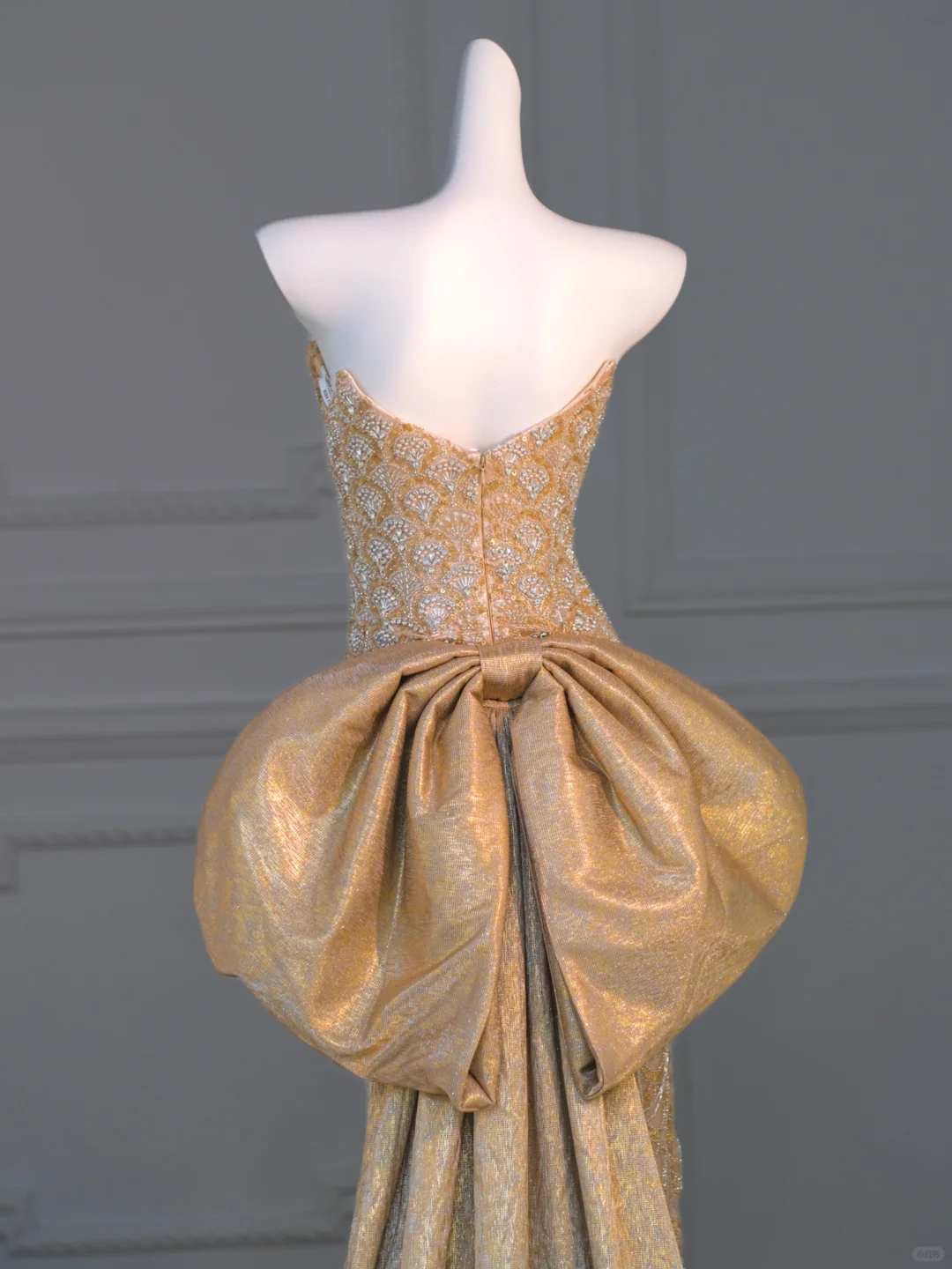 Gorgeous Mermaid Sweetheart Gold Sequin Long Prom Dress Party Dress Graduation Dresses With Bow-knot DP1985