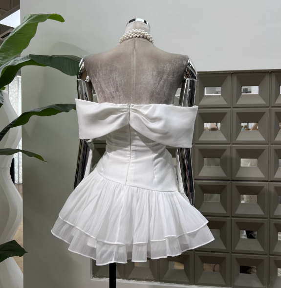 Cute A line Off The Shoulder White Chiffon Summer Homecoming Dress Hoco Dress Mini 16th Birthday Outfit Cocktail Dresses DP2092