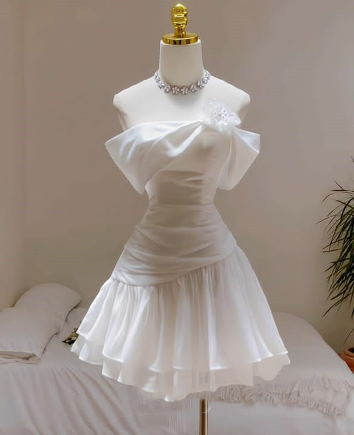Cute A line Off The Shoulder White Chiffon Summer Homecoming Dress Hoco Dress Mini 16th Birthday Outfit Cocktail Dresses DP2092