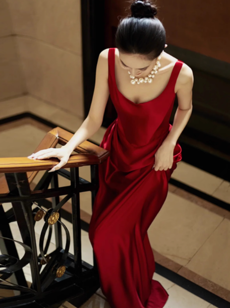Elegantes Etuikleid mit quadratischem Ausschnitt, rotes Satin, Ballkleid für Hochzeitsgäste, Sommerkleider, Outfits für Hochzeitsgäste, DP2264