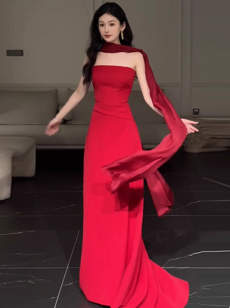 Wunderschönes Etui-Kleid aus trägerlosem rotem Satin, Ballkleid für formelle Sommerhochzeitsgäste, Outfits für Hochzeitsgäste, DP2266