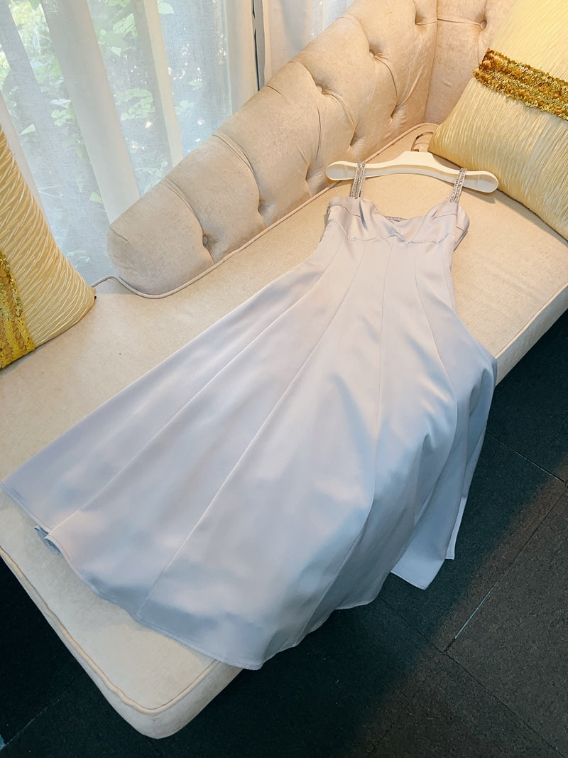 Edle A-Linie Träger Staubblau Satin Ballkleider Formelle Sommer Hochzeitsgastkleider Hochzeitsgast-Outfit DP2285