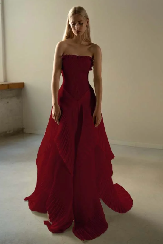 Robe de bal longue plissée beige chic, sans bretelles, avec coutures contrastées, DP241