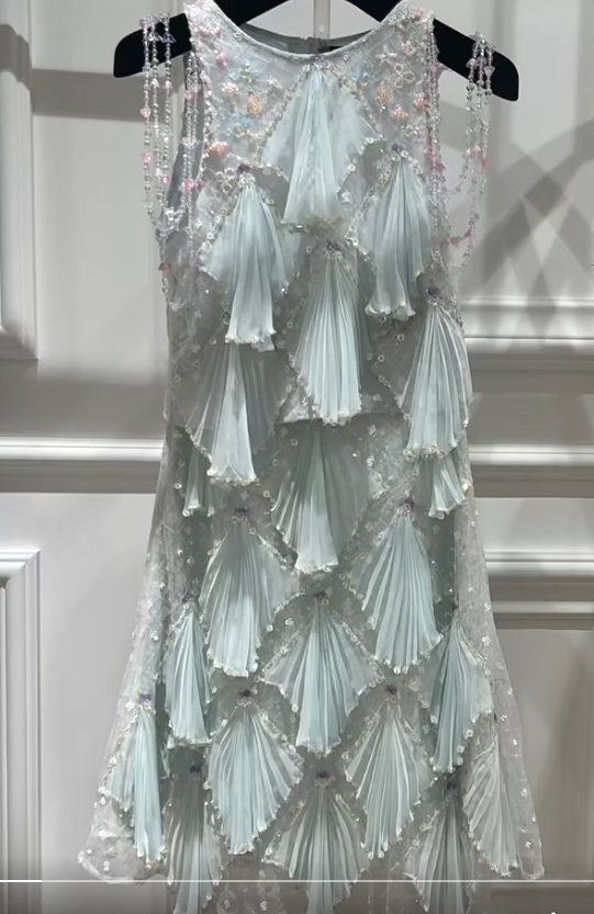 Fairytale Round Neck Sheath Homecoming Dress Chiffon Beaded Short Birthday Skirt Sequin Sweet Party Dress DP2808