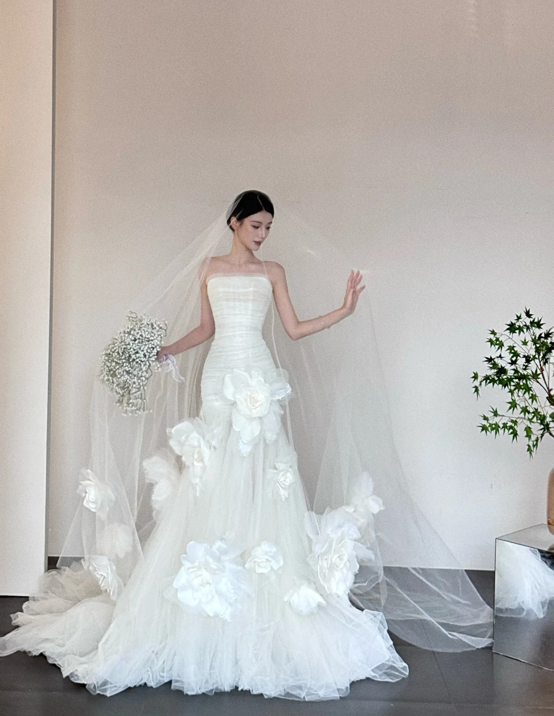 Timeless Strapless Mermaid Tulle Simple Wedding Dresses Sleeveless Ivory Bridal Gowns with Pleats DP3213