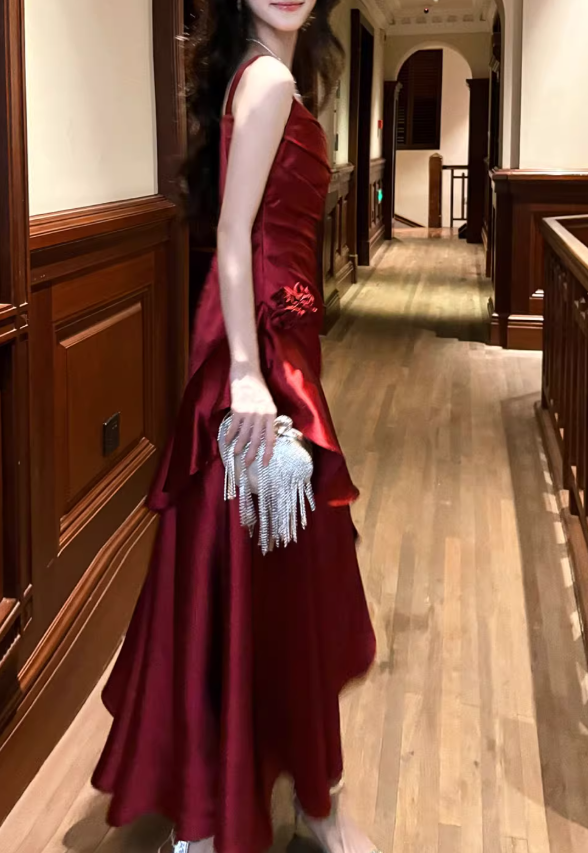 Gorgeous Sheath Long Prom Dresses Satin Sleeveless Formal Dresses Ruffle Burgundy Birthday Dresses DP3258