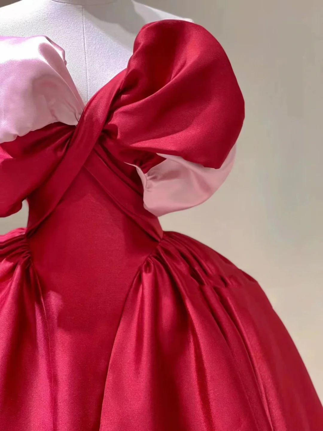 Pretty Ball Gown Sweetheart Red Satin Long Prom Dresses Evening Dresses DP331
