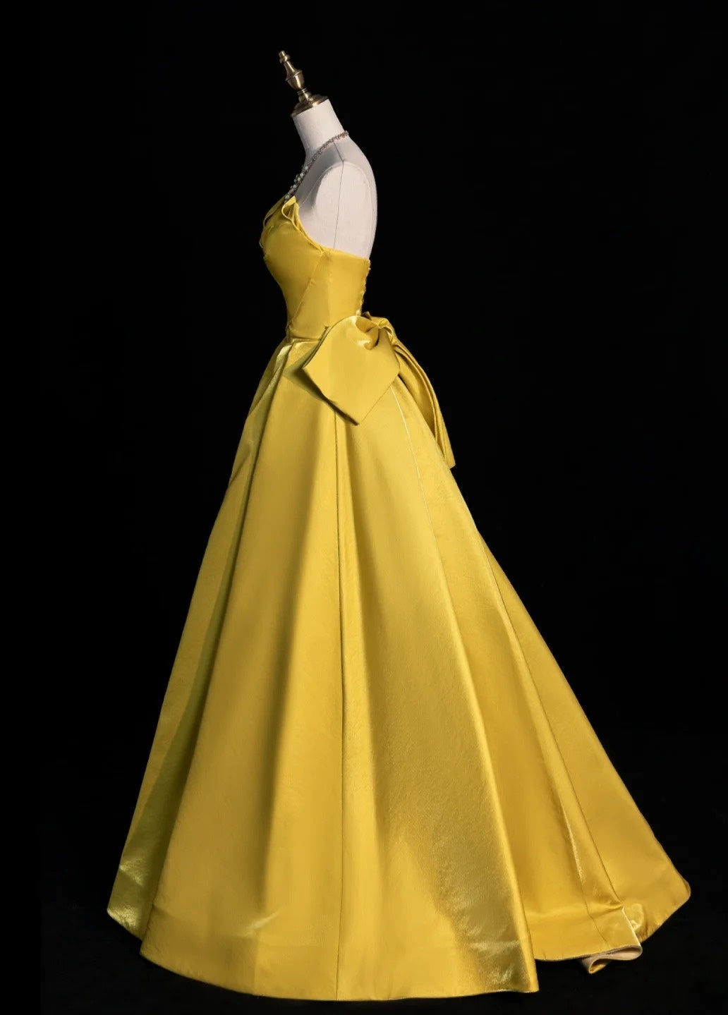 Chic Strapless A-Line Long Prom Dresses Satin Yellow Evening Dresses DP3339