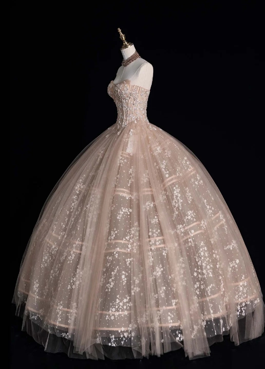 Gorgeous Strapless Ball Gown Applique Long Prom Dresses Tulle Blush Pink Sweet 16 Dresses DP3344