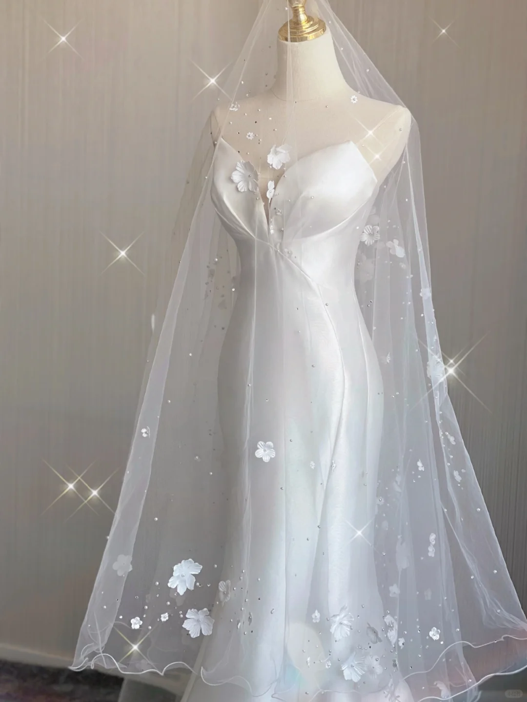 Simple Mermaid Sweetheart Neckline Long Satin White Wedding Dresses Brides Dress DP356