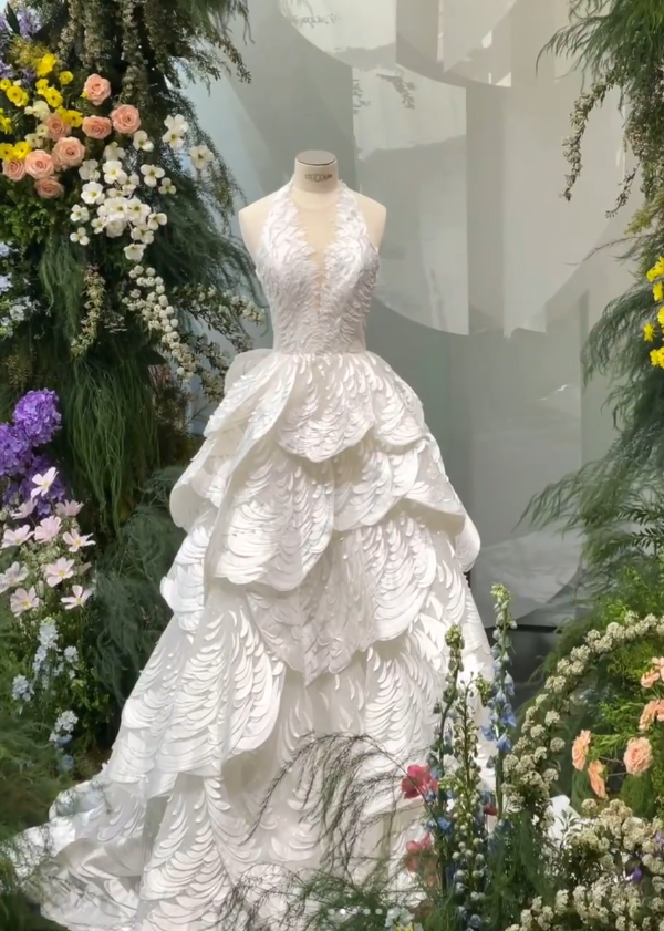 Fairy V-neck Ball Gown Tulle Long Wedding Dresses White Bridal Gowns Sleeveless Bridal Dresses DP3736