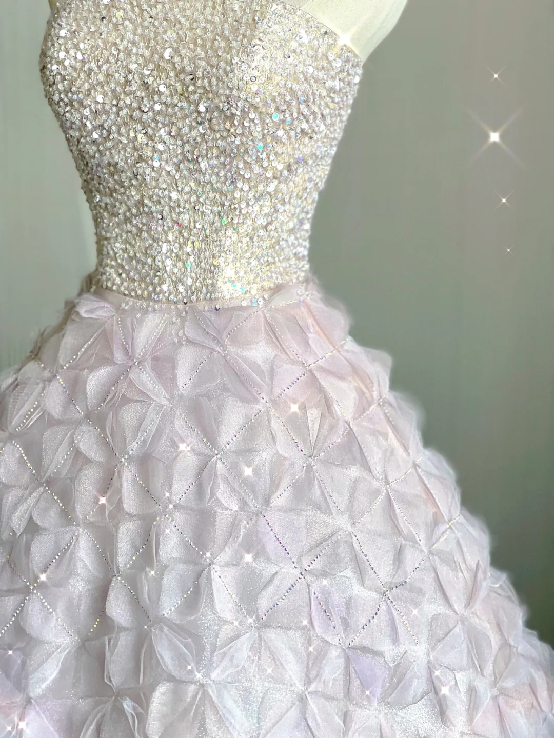 Pretty Ball Gown Strapless Sequins Beads Long Prom Dresses Graduation Dress High School Classy Evening Dresses DP378