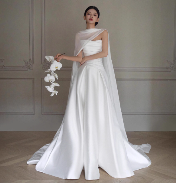 Simple Strapless Sheath Satin Long Wedding Dresses White Bridal Gowns Sleeveless Bridal Dresses DP3865