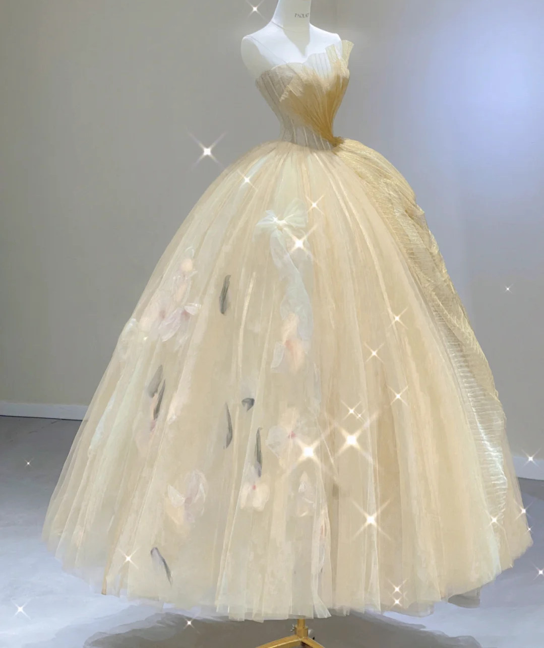 Modest Ball Gown Strapless Yellow Tulle Long Prom Dresses High School Outfits Graduation Dress Evening Dresses DP404