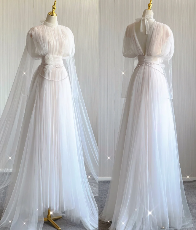 Robe de mariée longue en tulle, décolleté haut, coupe trapèze, blanche, DP443