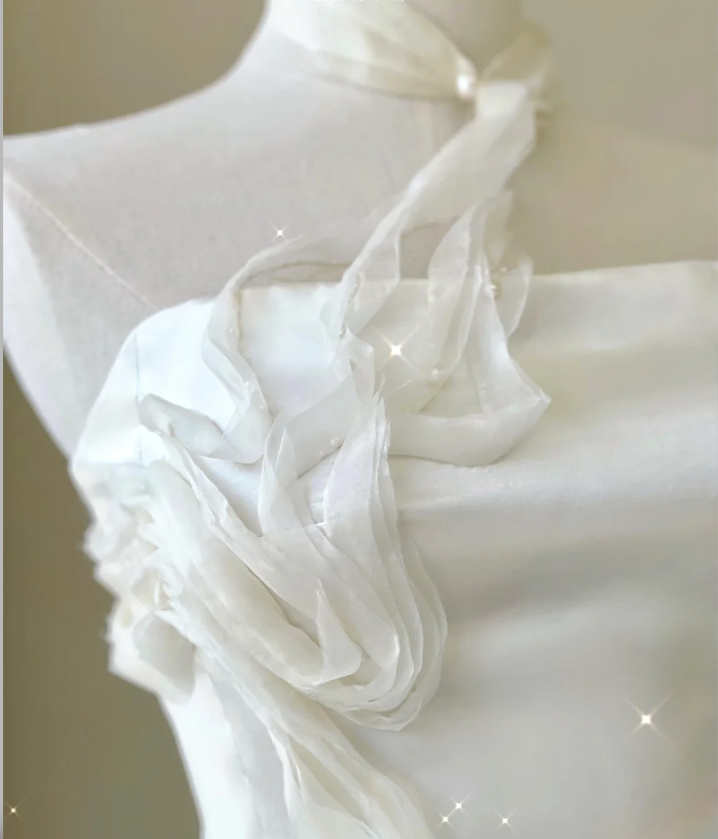 Robe de mariée sirène élégante et chic, asymétrique épaule dénudée, longue robe en satin blanc, DP462