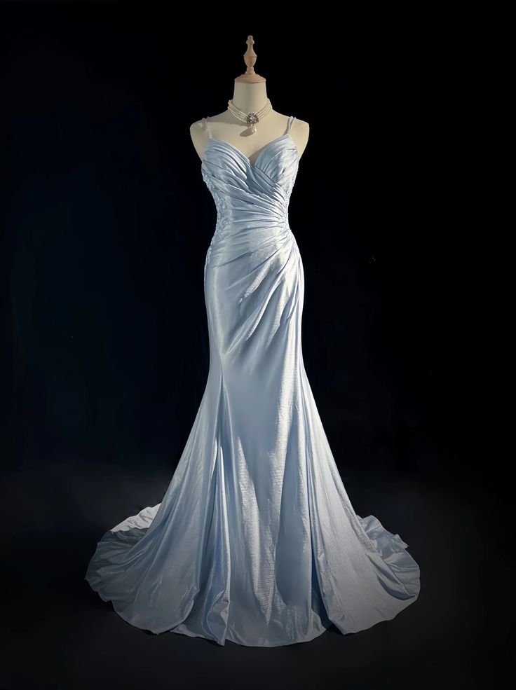 Robe de bal élégante et élégante, bleue, à bretelles spaghetti, plissée, décolleté en cœur, dos nu, DP479