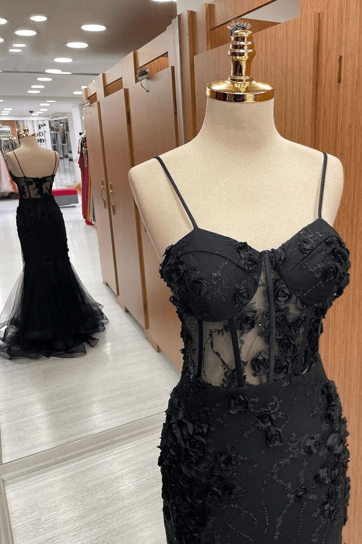 Classy Black Sweetheart Straps Mermaid Appliques Tulle Long Prom Dress DP484