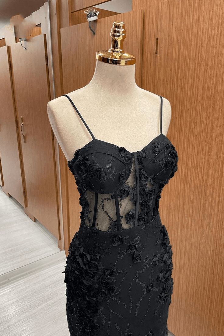 Classy Black Sweetheart Straps Mermaid Appliques Tulle Long Prom Dress DP484