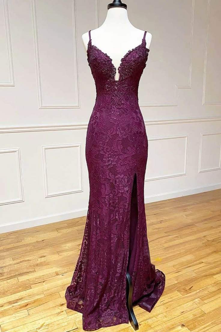Robe de bal sirène élégante en dentelle, bretelles spaghetti, col en V, longue, DP493