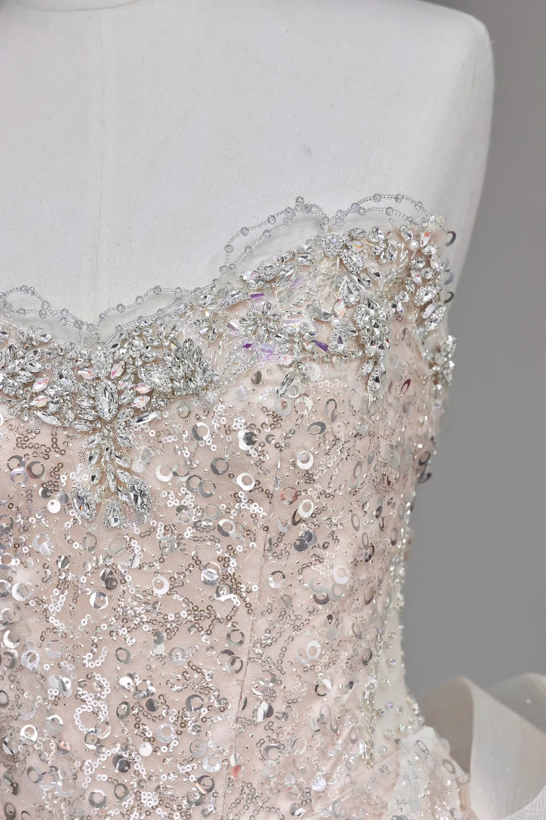 Gorgeous Mermaid Sweetheart Sequin Champagne Long Prom Dress Party Dress Graduation Dresses DP697