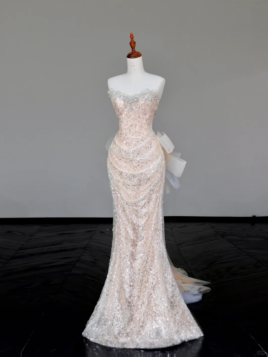 Gorgeous Mermaid Sweetheart Sequin Champagne Long Prom Dress Party Dress Graduation Dresses DP697