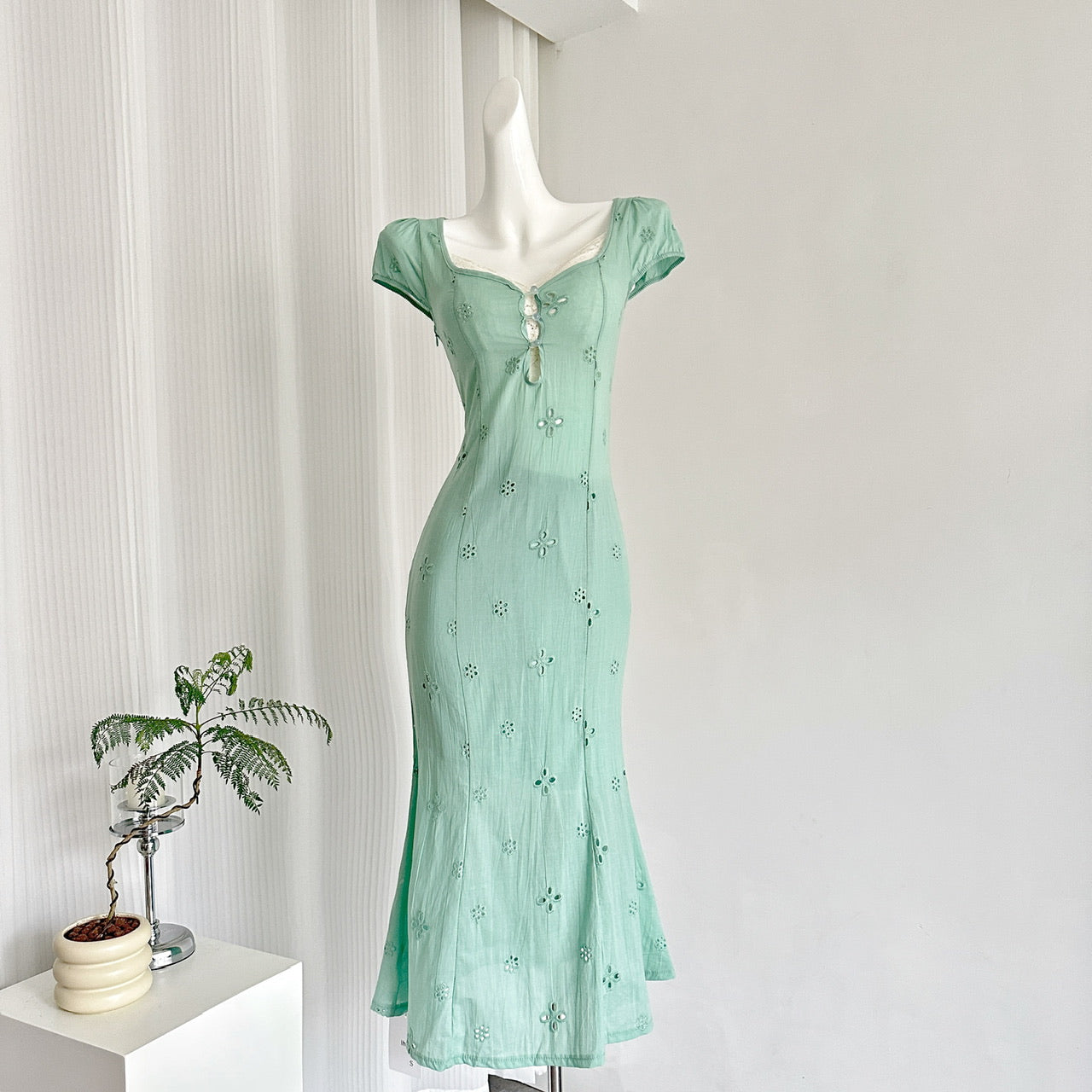 Tea Break French Puff Sleeve Hollow First Love Fishtail Dress 3-Piece Set DP0004