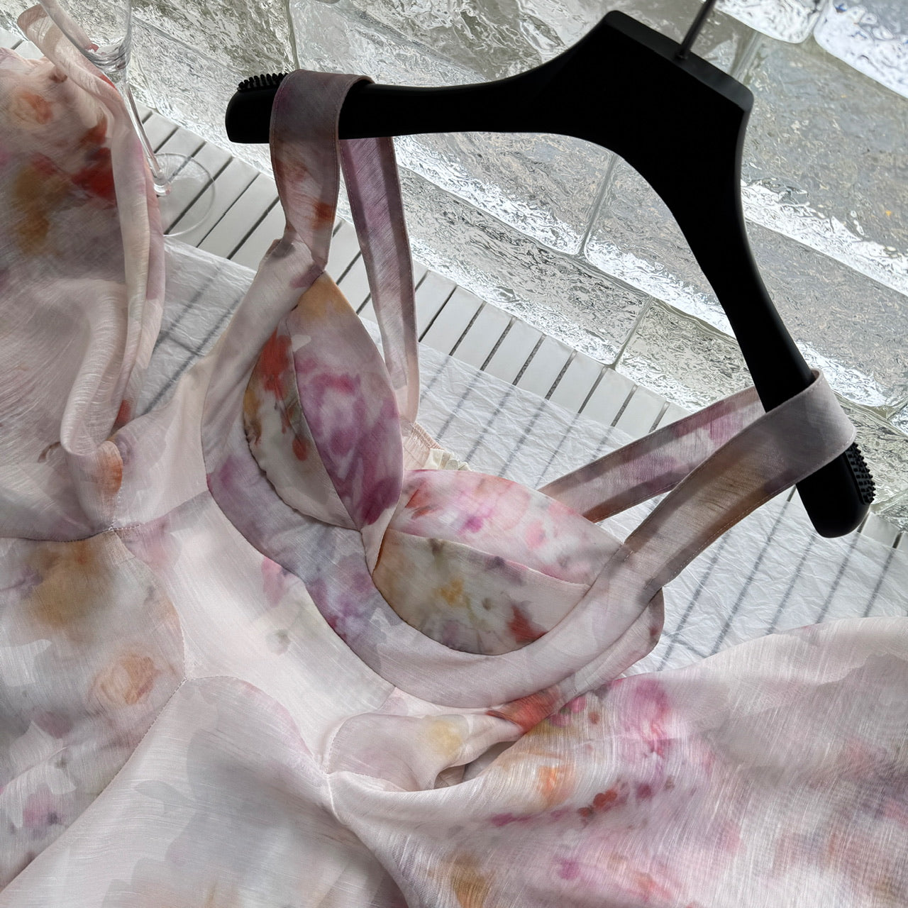 Robe d'été courte rose à bretelles trapèze, motif floral, tenue de fête, d'anniversaire, DP0138