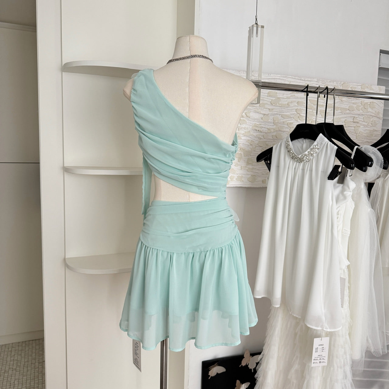 Robe d'été courte en mousseline de soie verte, asymétrique, coupe trapèze, tenue de fête, d'anniversaire, DP0147