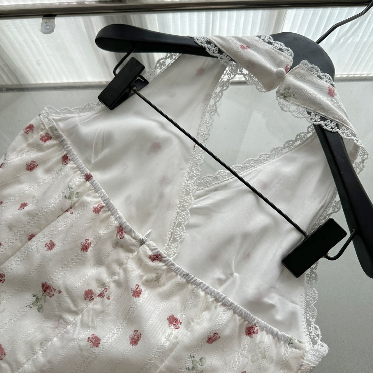 Robe d'été courte et sexy à fleurs, décolleté licou, coupe trapèze, tenue de fête pour femmes, DP0121