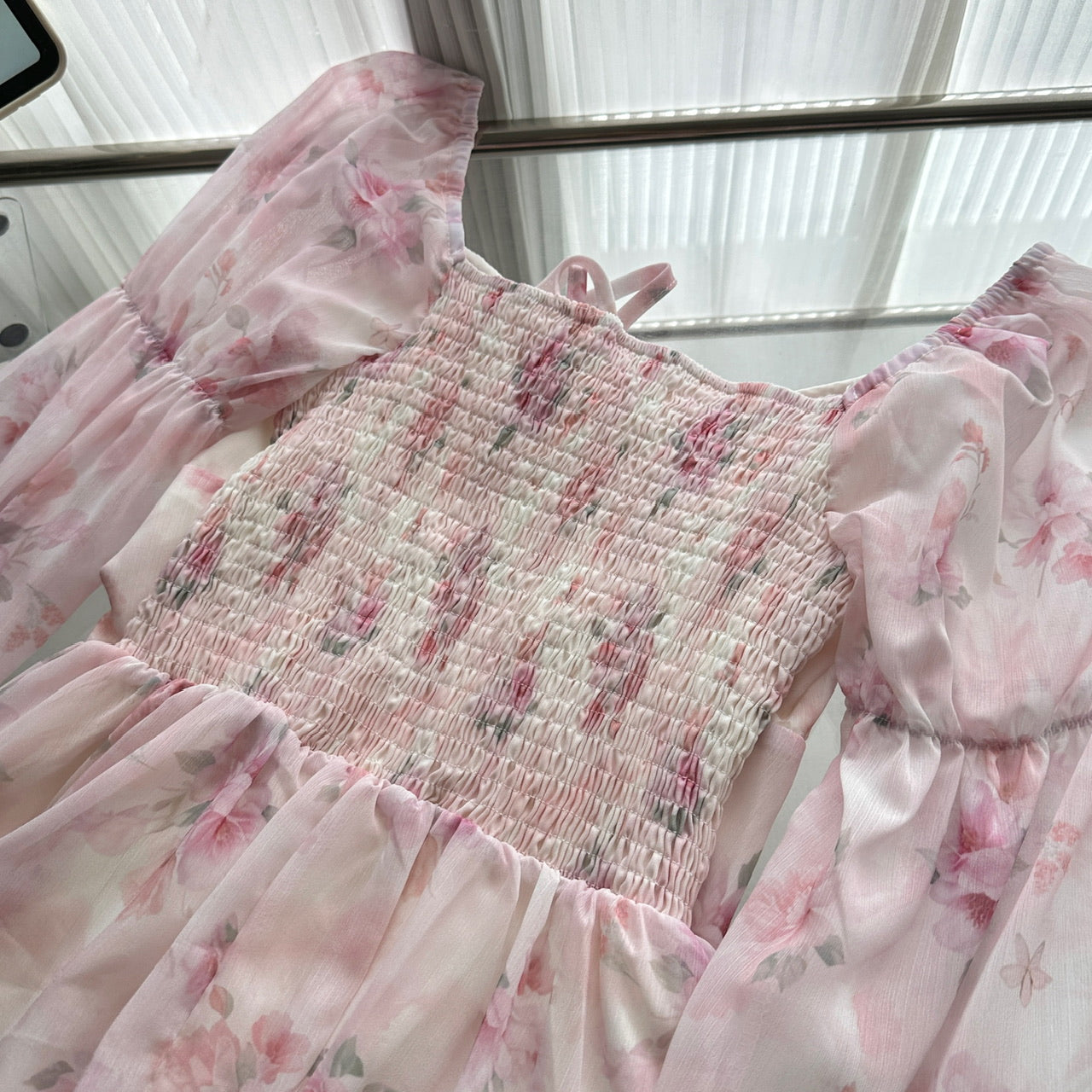 Robe d'été courte rose à fleurs, décolleté carré, coupe trapèze, tenue de fête, d'anniversaire, DP0139