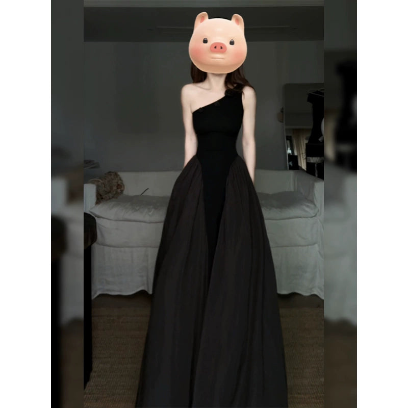 Schwarzes Kleid S754