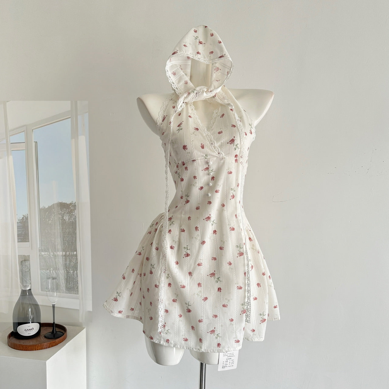 Robe d'été courte et sexy à fleurs, décolleté licou, coupe trapèze, tenue de fête pour femmes, DP0121