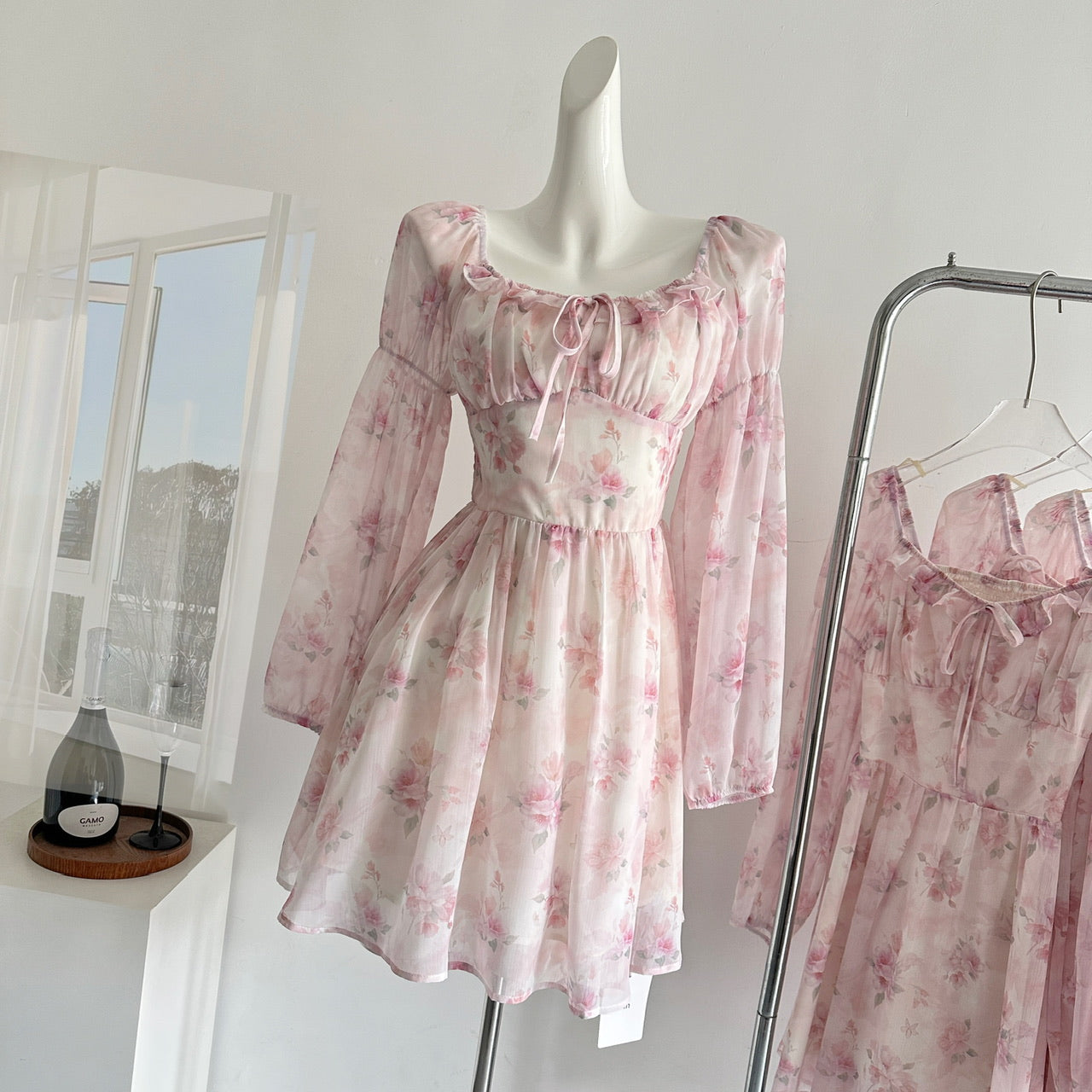 Robe d'été courte rose à fleurs, décolleté carré, coupe trapèze, tenue de fête, d'anniversaire, DP0139