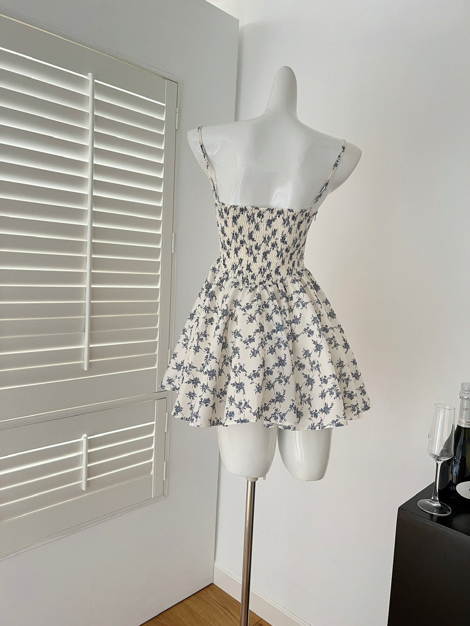 Robe d'été courte en mousseline de soie à fleurs bleues, bretelles spaghetti, coupe trapèze, tenue de fête, d'anniversaire, DP0146