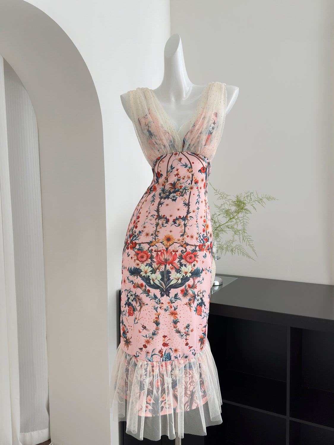 Cute Mermaid V Neckline Floral Pink Lace Long Summer Dress For Women DP0025