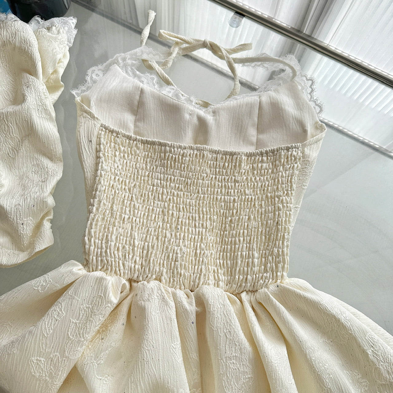 Robe d'été mignonne en dentelle ivoire à col licou et coupe trapèze, tenue de fête pour femmes, DP0096