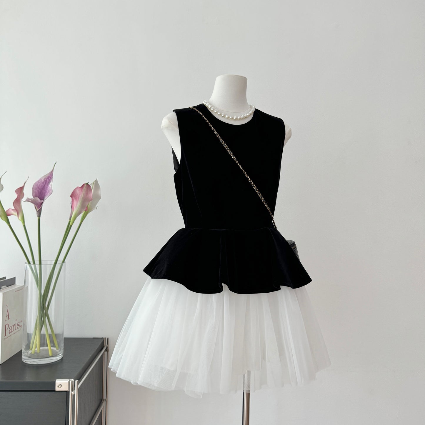 Robe d'été courte noire sexy à décolleté en V et perles, tenue de soirée pour femmes, DP0117