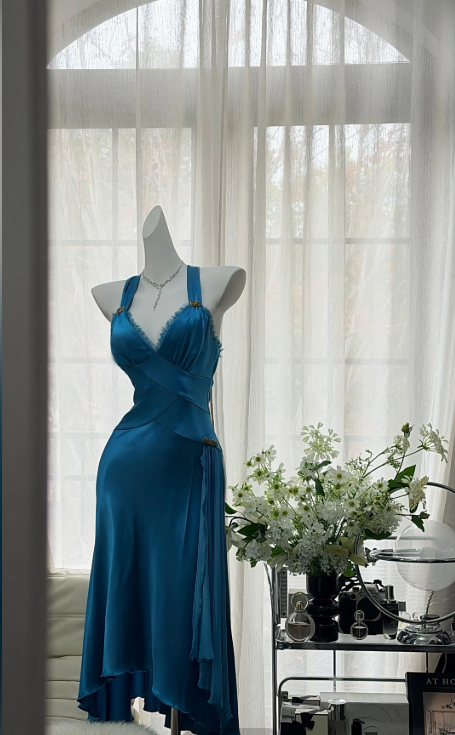 Chic Blue Prom Dress Satin Party Dress Halter A-Line Evening Dress S1080