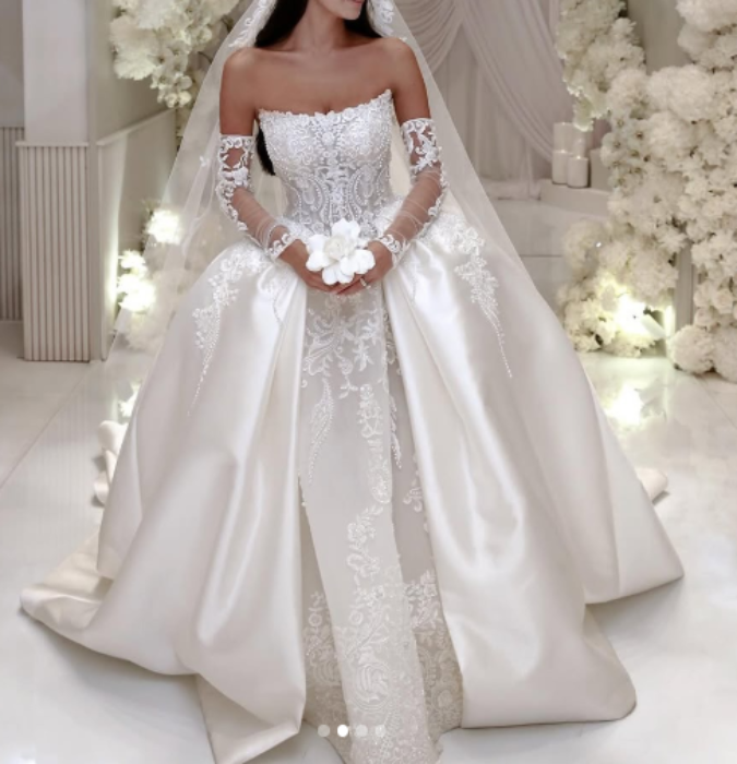 Modest Wedding Dress Ball Gown Strapless White Satin Long Wedding Dresses Brides Dress Bridal Gowns W0104