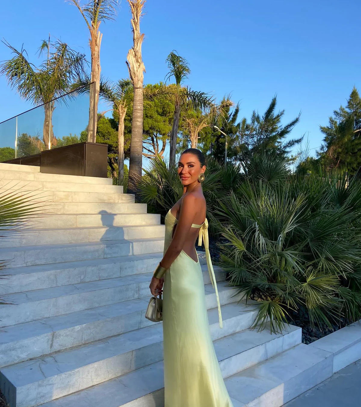 Robe de bal longue et sexy, asymétrique, jaune, dos nu, tenue d'invitée de mariage, tenue d'été formelle, W0172