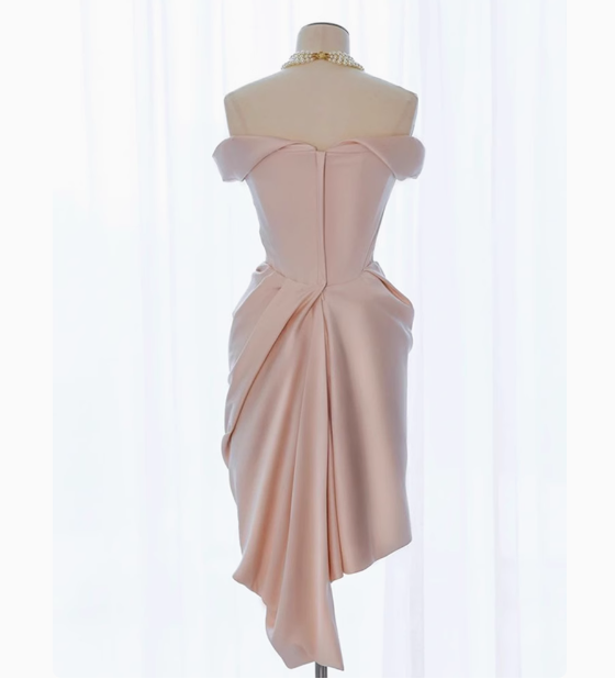 Robe fourreau sexy à épaules dénudées en satin rose, courte, tenue de soirée, robe de cocktail, tenue d'anniversaire, W0725